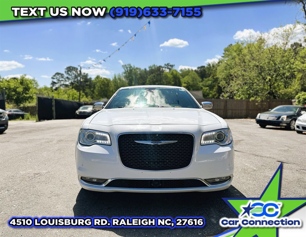 Used 2018 Chrysler 300 Limited w/ Safetytec Plus Group image 2