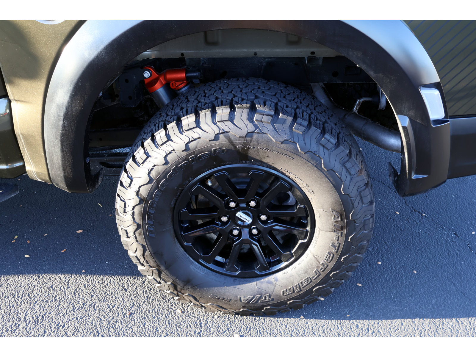 Used 2025 Ford F150 Raptor AWD/4WD image 18