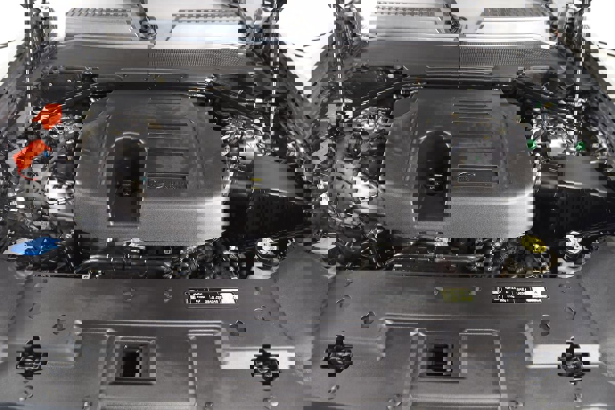 Used 2023 Land Rover Defender 110 SE image 61