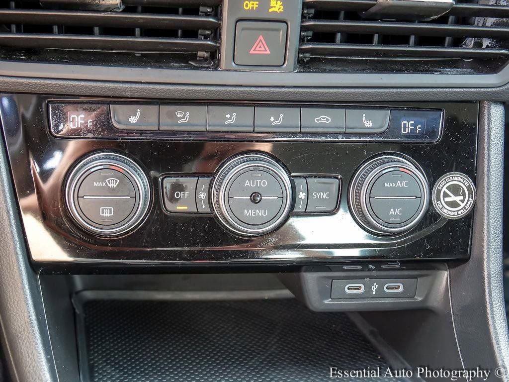 Used 2024 Volkswagen Jetta SE FWD image 17