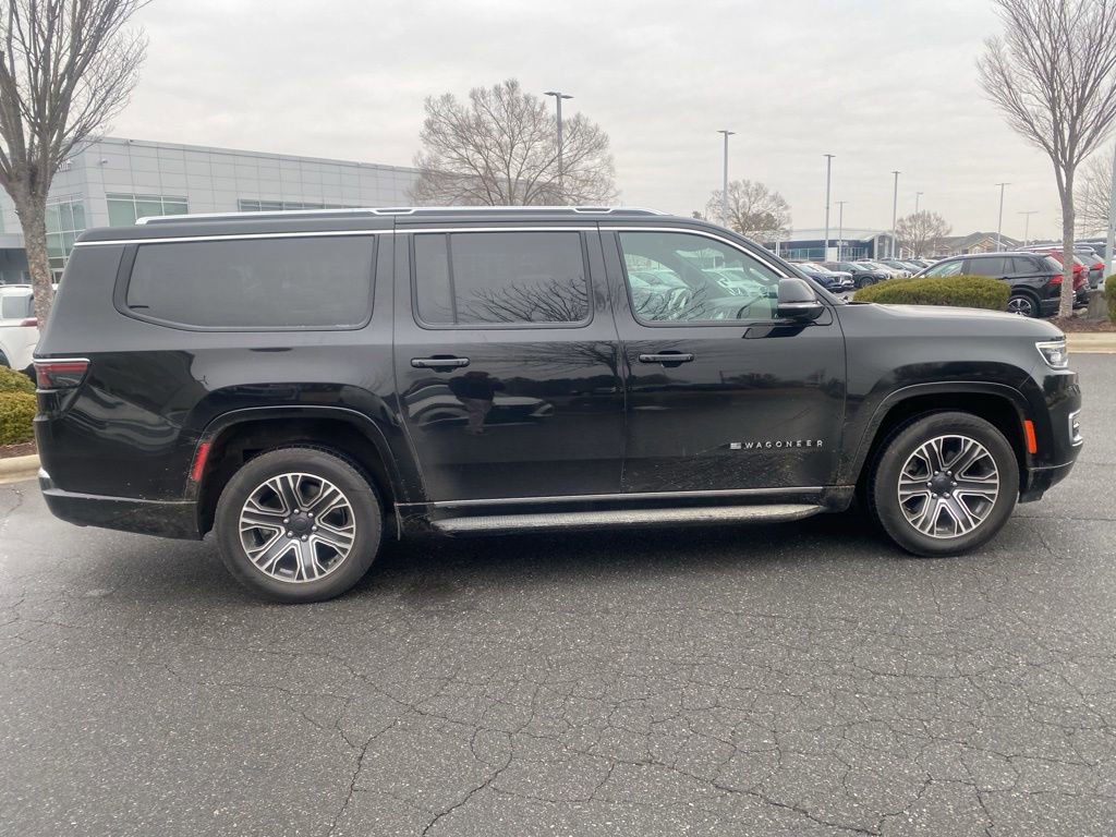 Used 2024 Jeep Wagoneer L Series II w/ Flexible Seating Group image 8