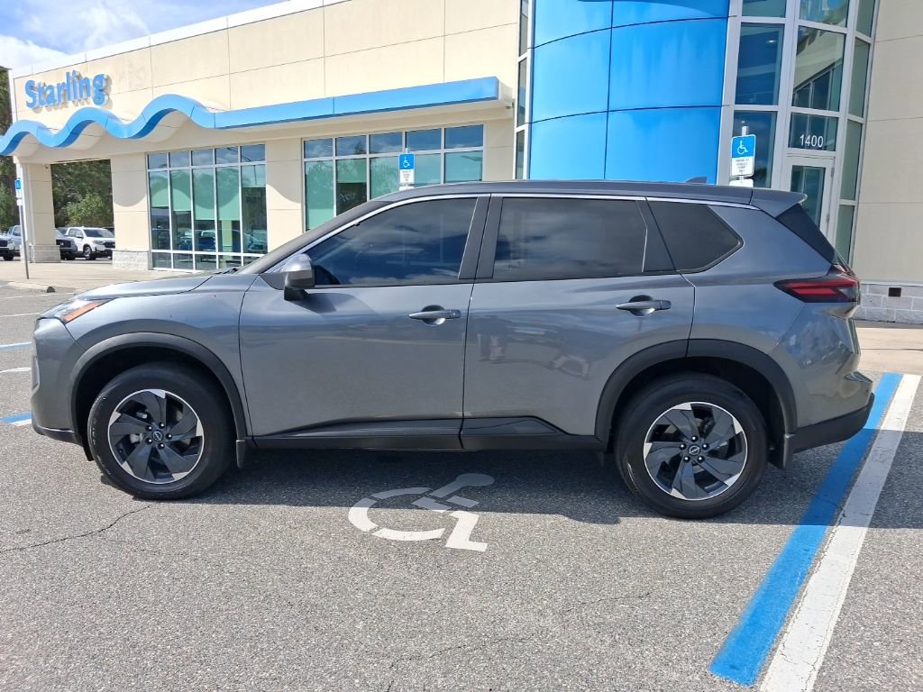 Used 2026 Nissan Rogue SV image 8