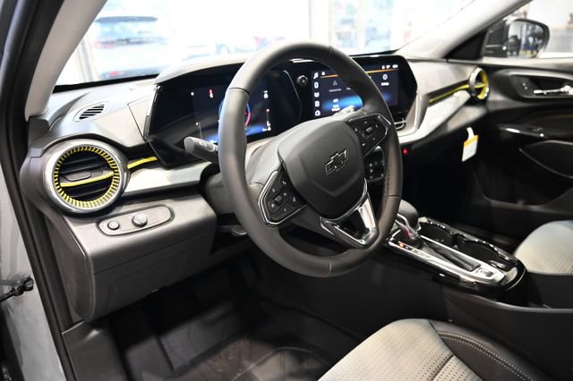 New 2026 Chevrolet Trax LT FWD image 19