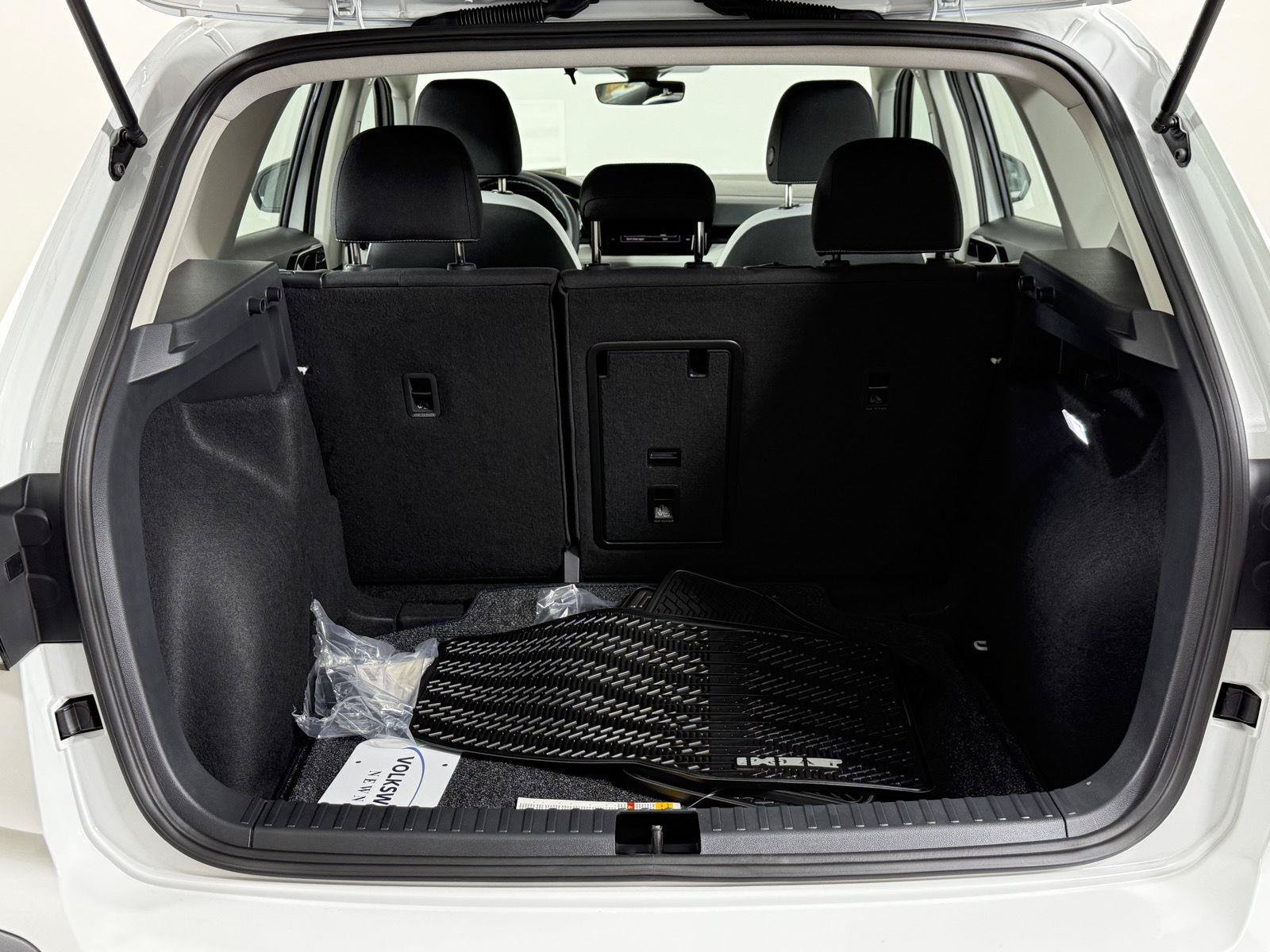 New 2027 Volkswagen Taos S FWD image 19
