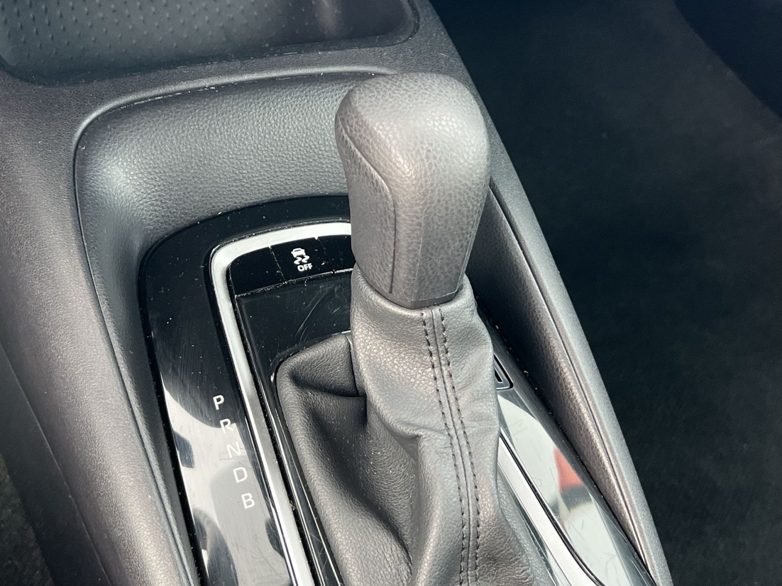 Used 2025 Toyota Corolla LE FWD image 18