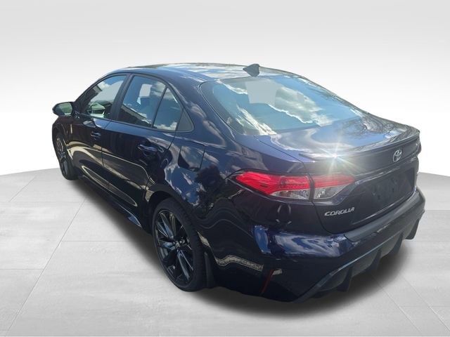 Used 2023 Toyota Corolla SE w/ Carpet Mat Package (TMS) FWD image 4