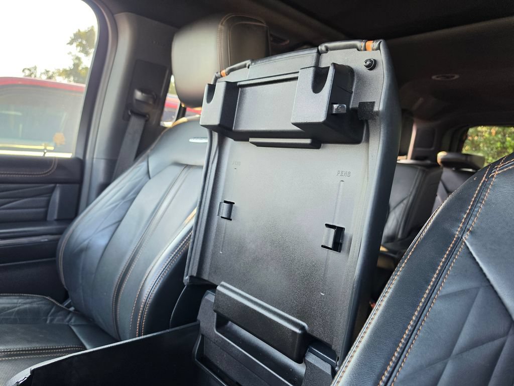 Used 2023 Ford Expedition Platinum RWD image 30