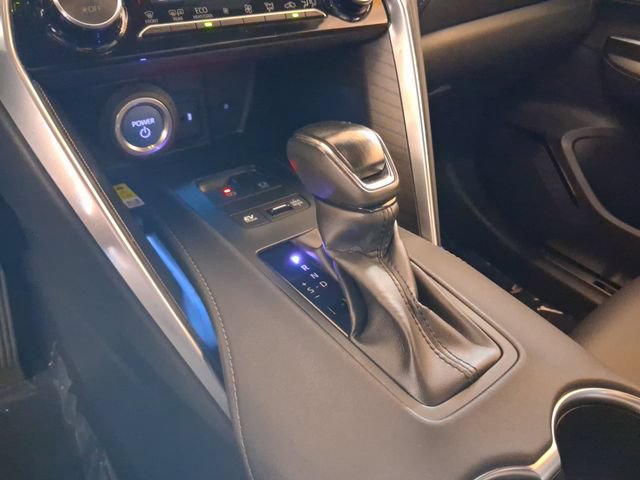 Used 2022 Toyota Venza XLE AWD/4WD image 19