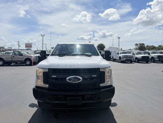 Used 2018 Ford F250 XL w/ Power Equipment Group AWD/4WD image 3
