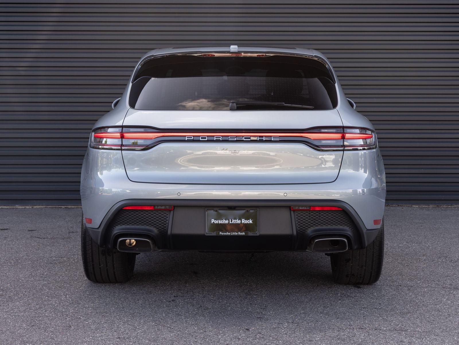 Certified 2026 Porsche Macan AWD/4WD image 6