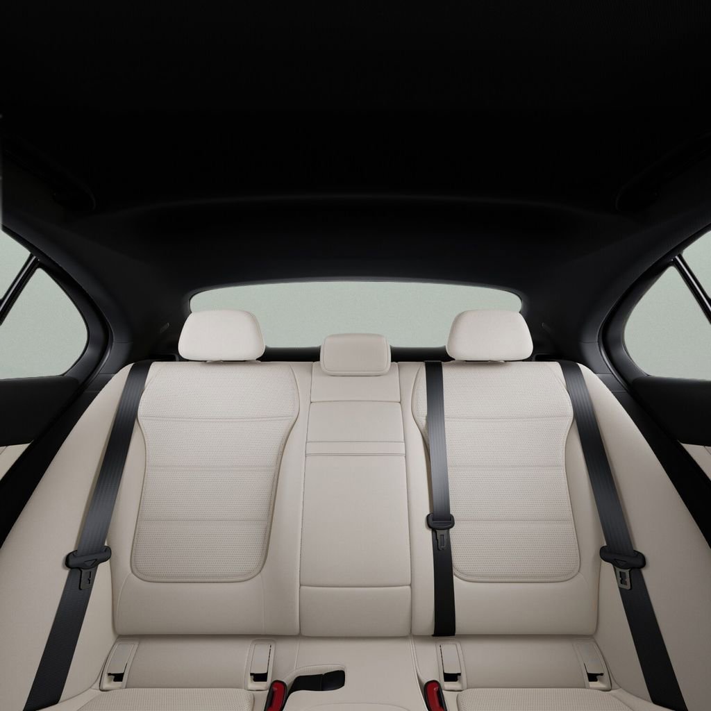 Used 2025 Mercedes-Benz C 300 Sedan image 44