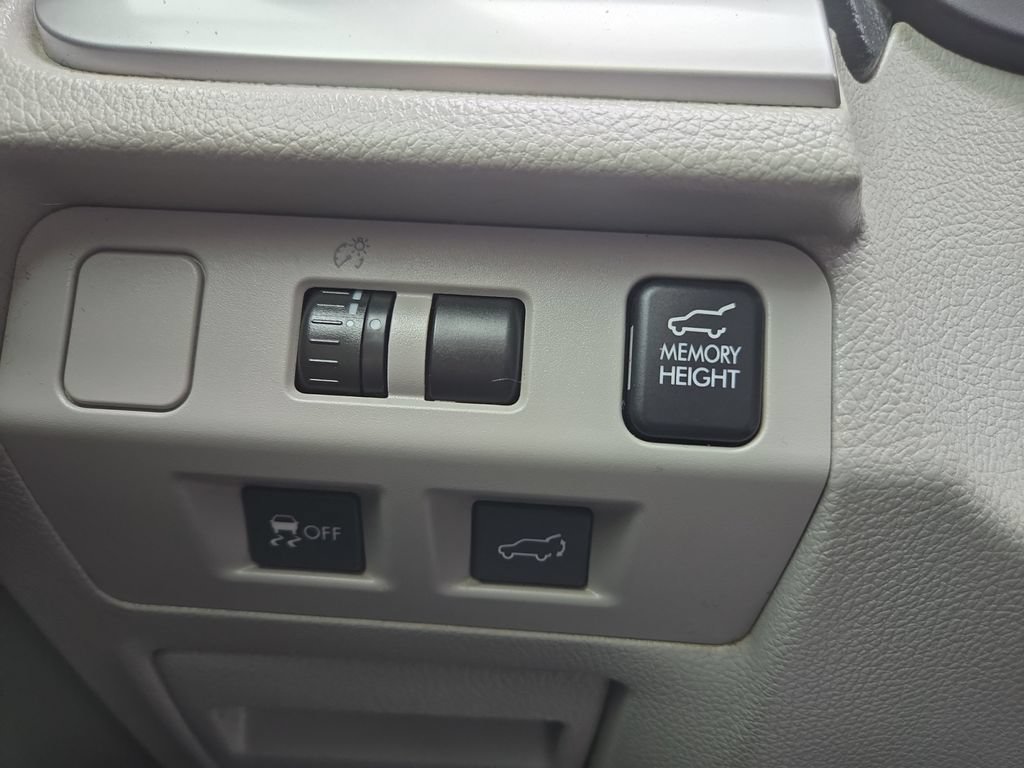 Used 2015 Subaru Forester 2.5i Touring AWD/4WD image 20