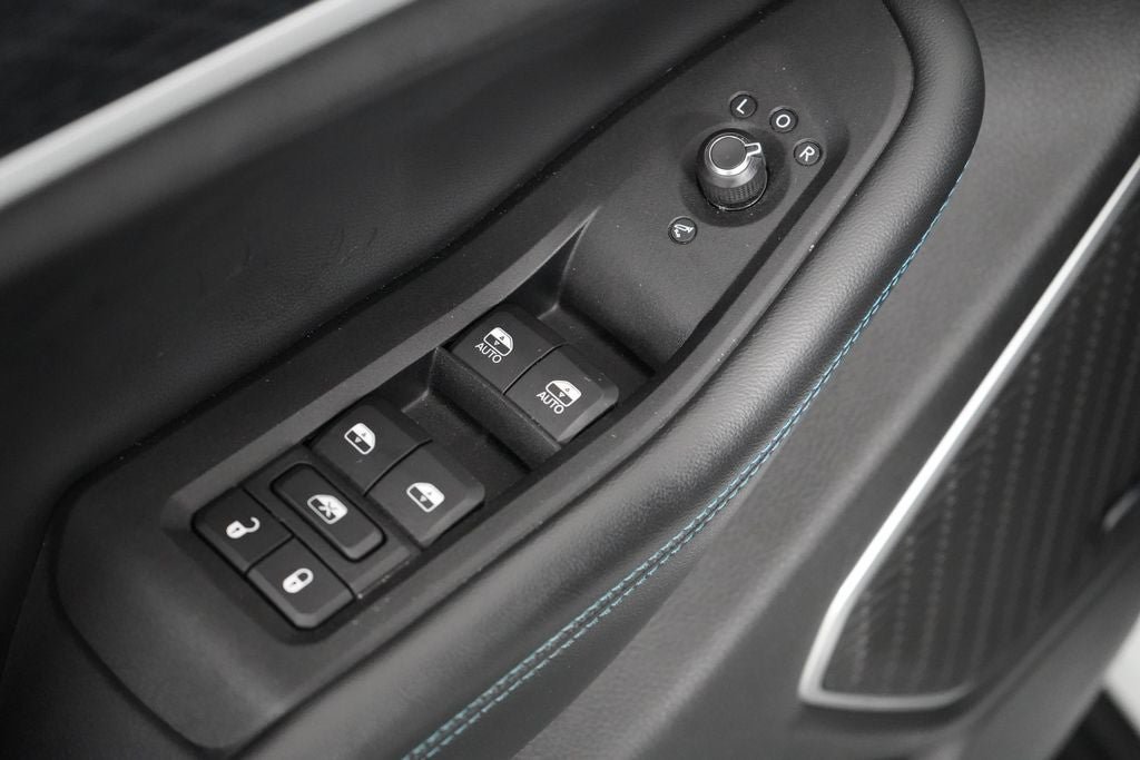 Used 2022 Jeep Grand Cherokee Trailhawk AWD/4WD image 26