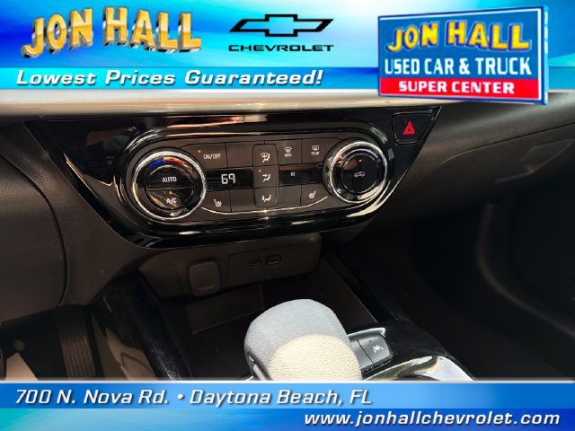 Used 2025 Chevrolet Trax LT w/ Driver Confidence Package FWD image 22