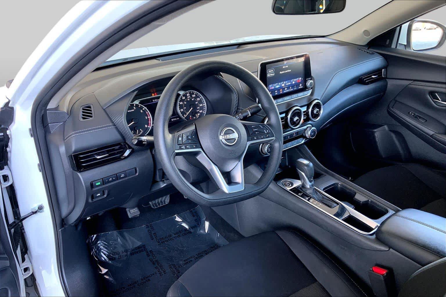 Used 2025 Nissan Sentra SV FWD image 18
