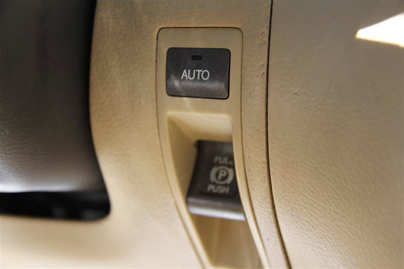 Used 2007 Lexus LS 460 RWD image 39
