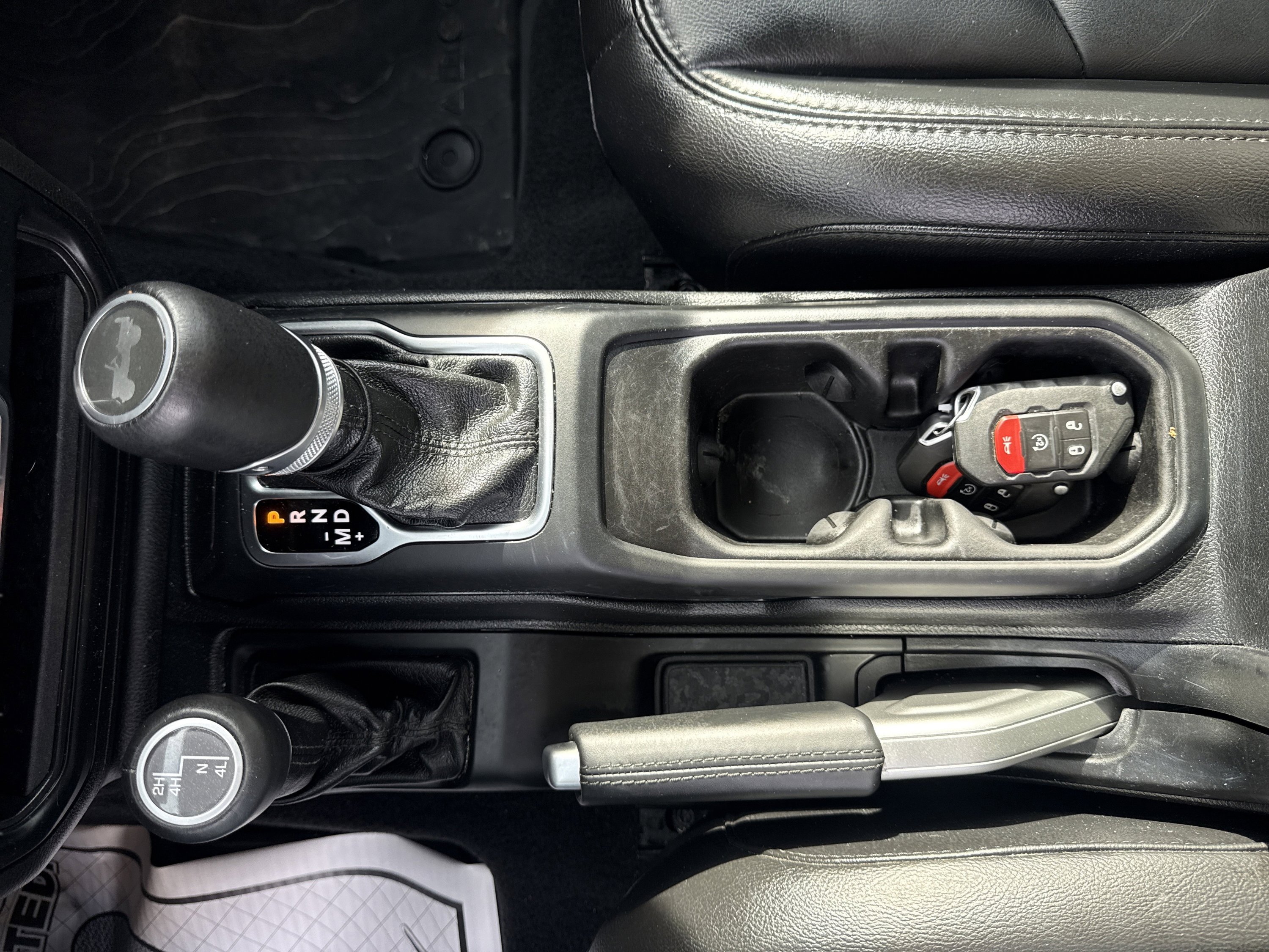 Used 2021 Jeep Wrangler Unlimited Sahara AWD/4WD image 23