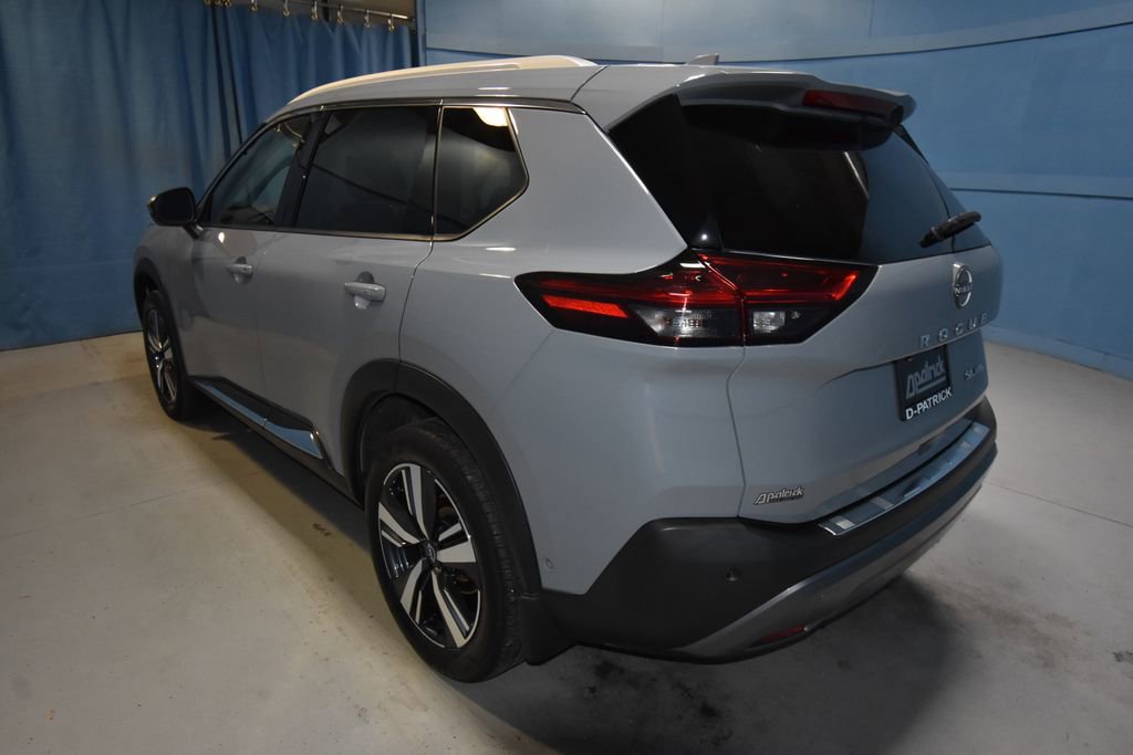 Used 2023 Nissan Rogue SL w/ SL Premium Package image 32