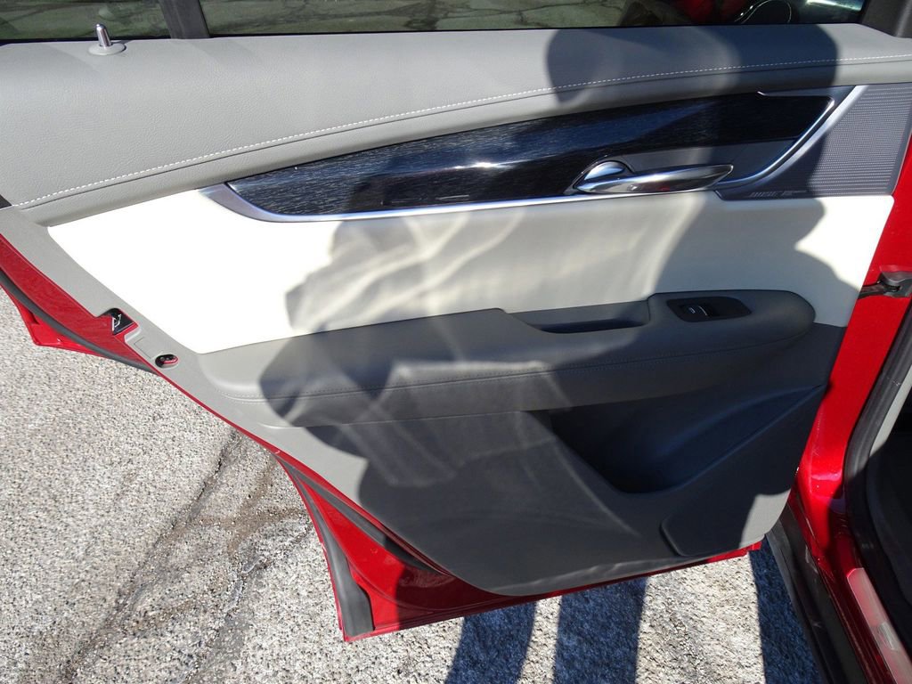 Certified 2024 Cadillac XT6 Premium Luxury image 17