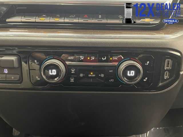 Used 2023 Chevrolet Silverado 1500 LT w/ Z71 Off-Road Package AWD/4WD image 7