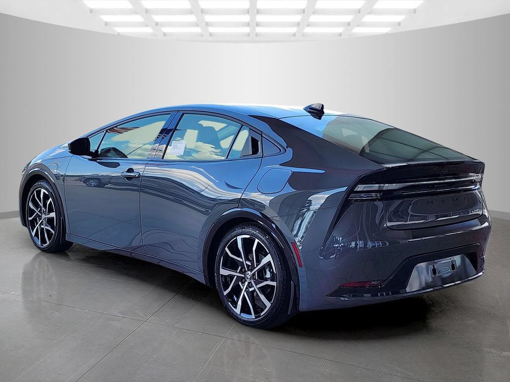 New 2026 Toyota Prius Plug-In Hybrid FWD image 4