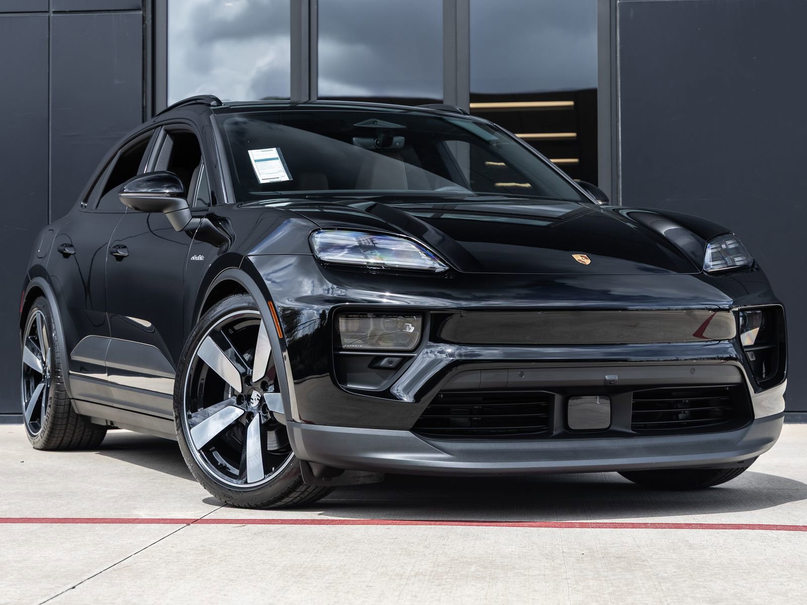 New 2026 Porsche Macan Electric RWD image 6