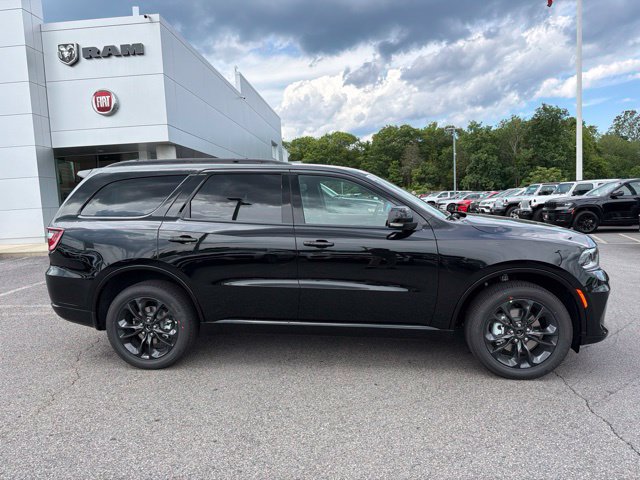 New 2026 Dodge Durango GT w/ Blacktop Package AWD/4WD image 2