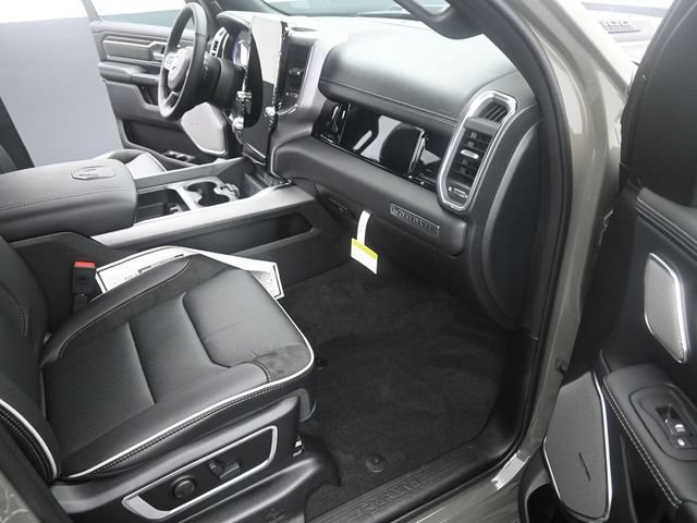 New 2026 RAM 1500 Laramie w/ Night Edition AWD/4WD image 17
