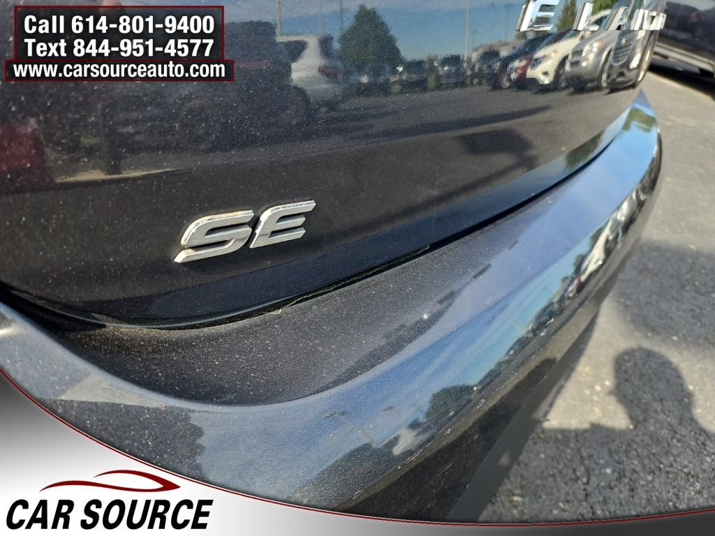 Used 2020 Hyundai Elantra SE FWD image 3