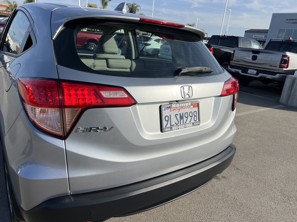 Used 2017 Honda HR-V LX image 12