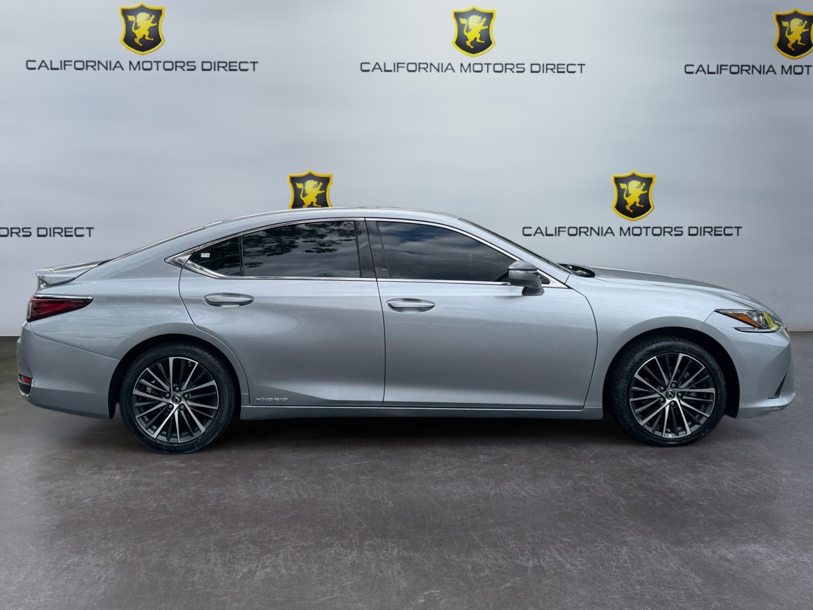 Used 2022 Lexus ES 300h w/ Premium Package FWD image 6