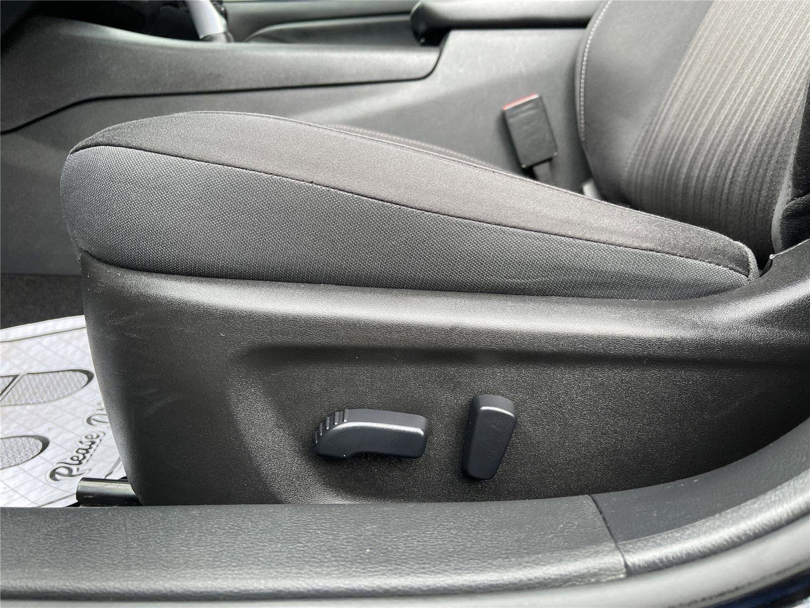 Used 2024 Nissan Altima 2.5 SV FWD image 15
