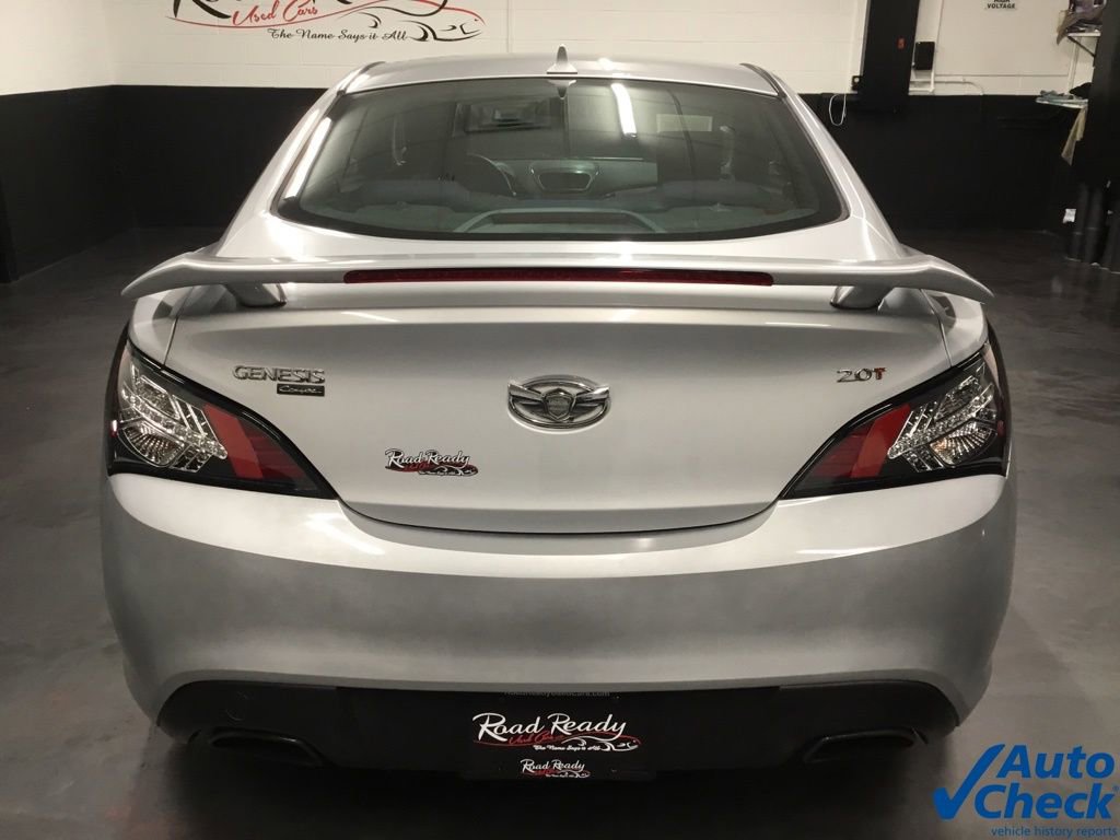 Used 2012 Hyundai Genesis 2.0T image 9