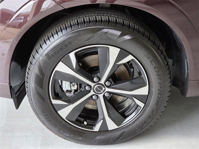 Certified 2026 Volvo XC60 B5 Core image 24