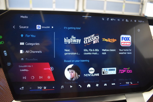 New 2027 BMW iX3 50 xDrive w/ M Sport Package AWD/4WD image 8