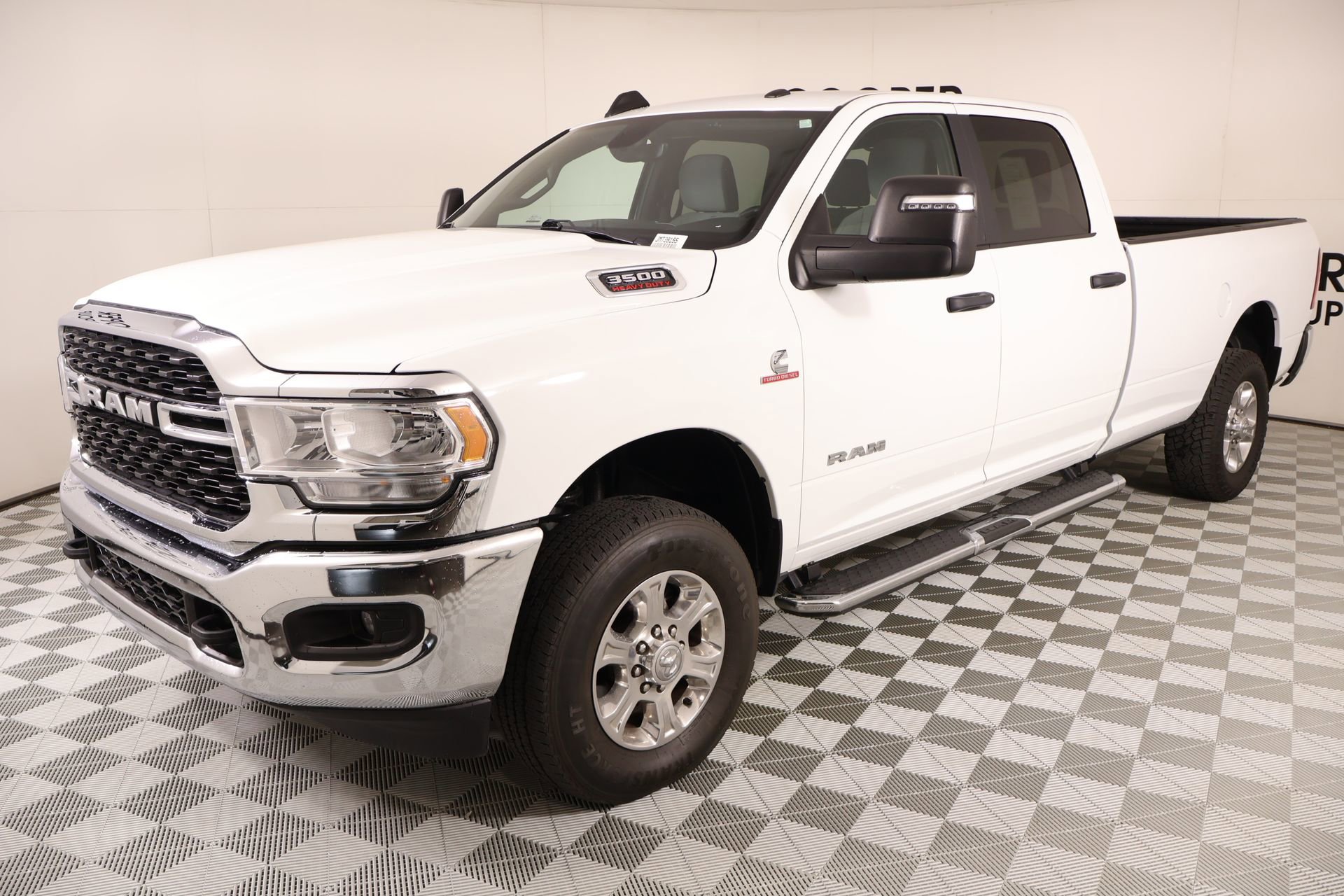 Used 2024 RAM 3500 Big Horn AWD/4WD image 9