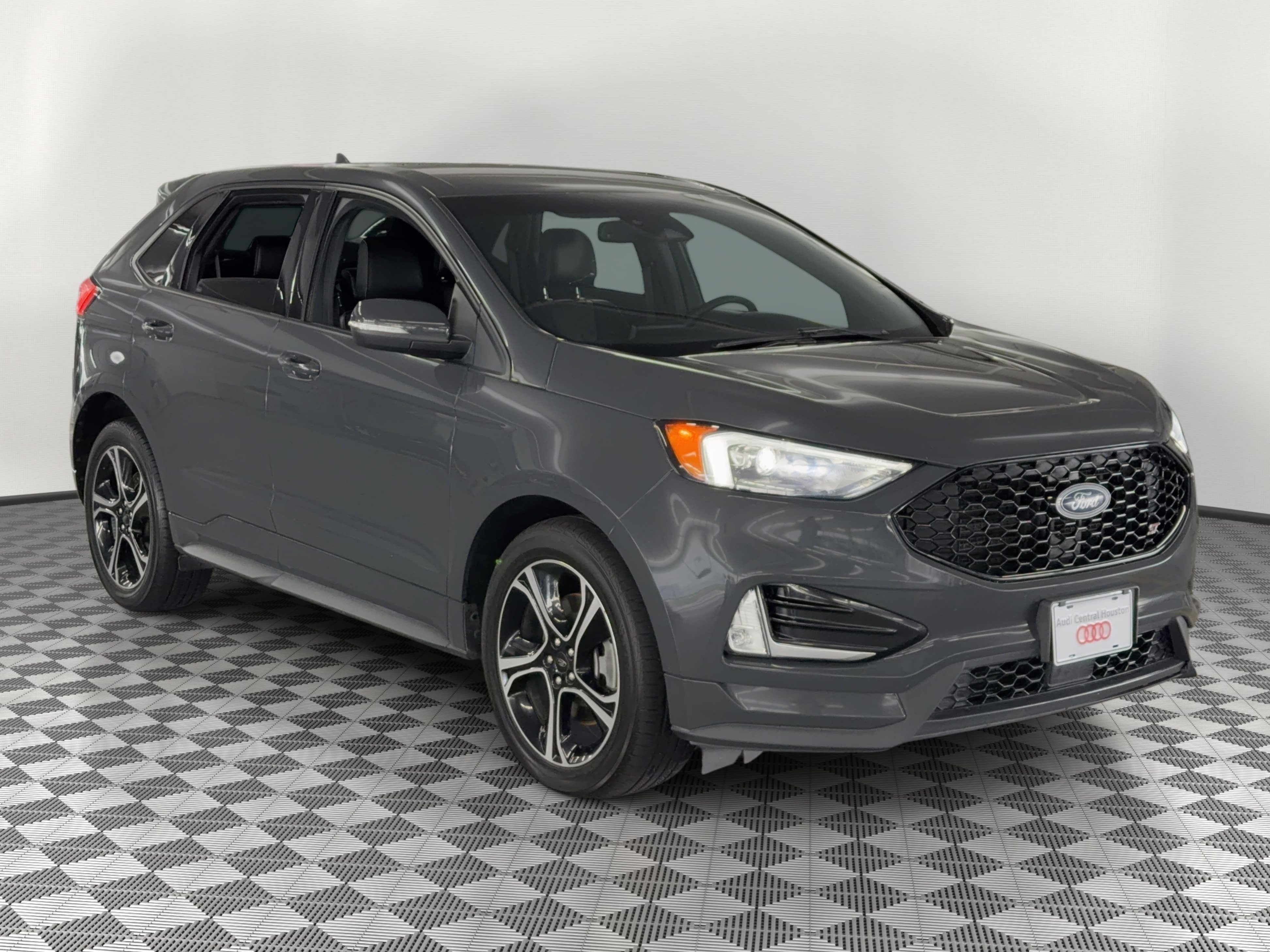 Used 2021 Ford Edge ST image 7