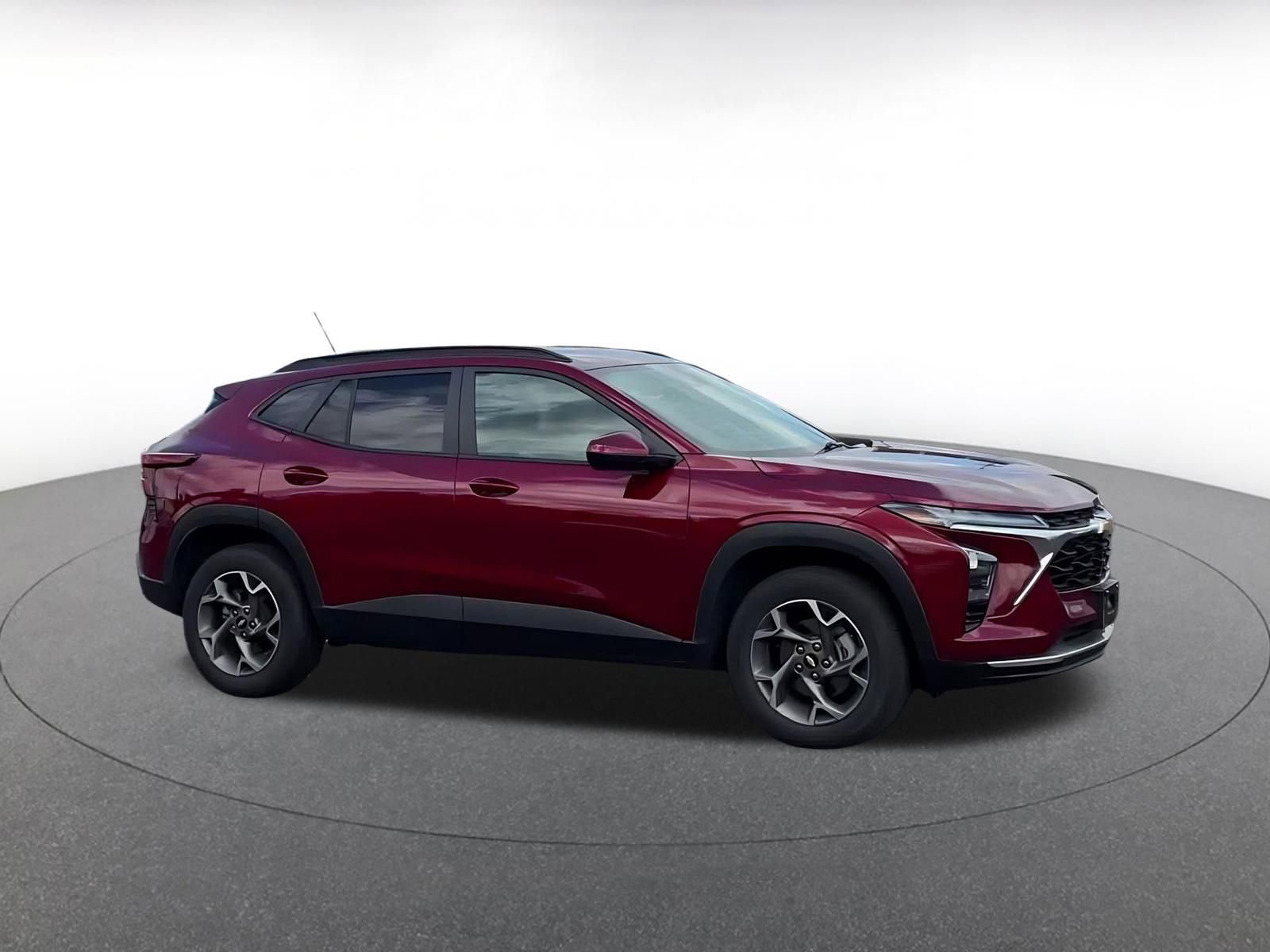 Used 2025 Chevrolet Trax LT FWD video 2