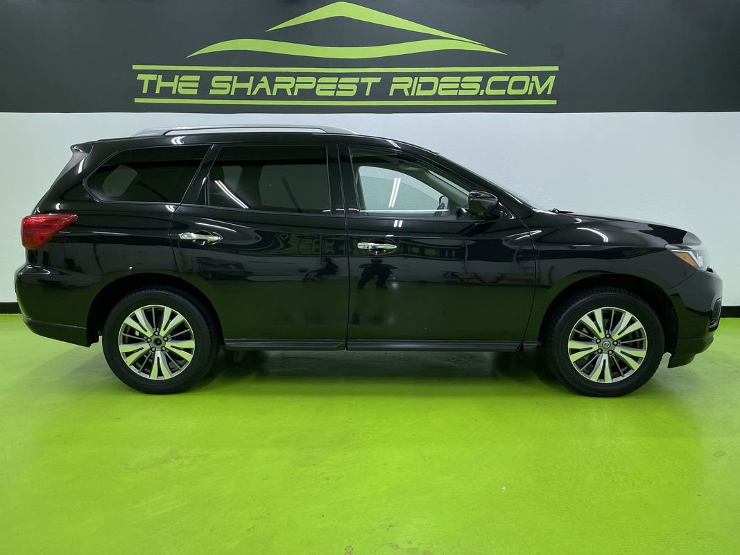 Used 2019 Nissan Pathfinder SL image 11