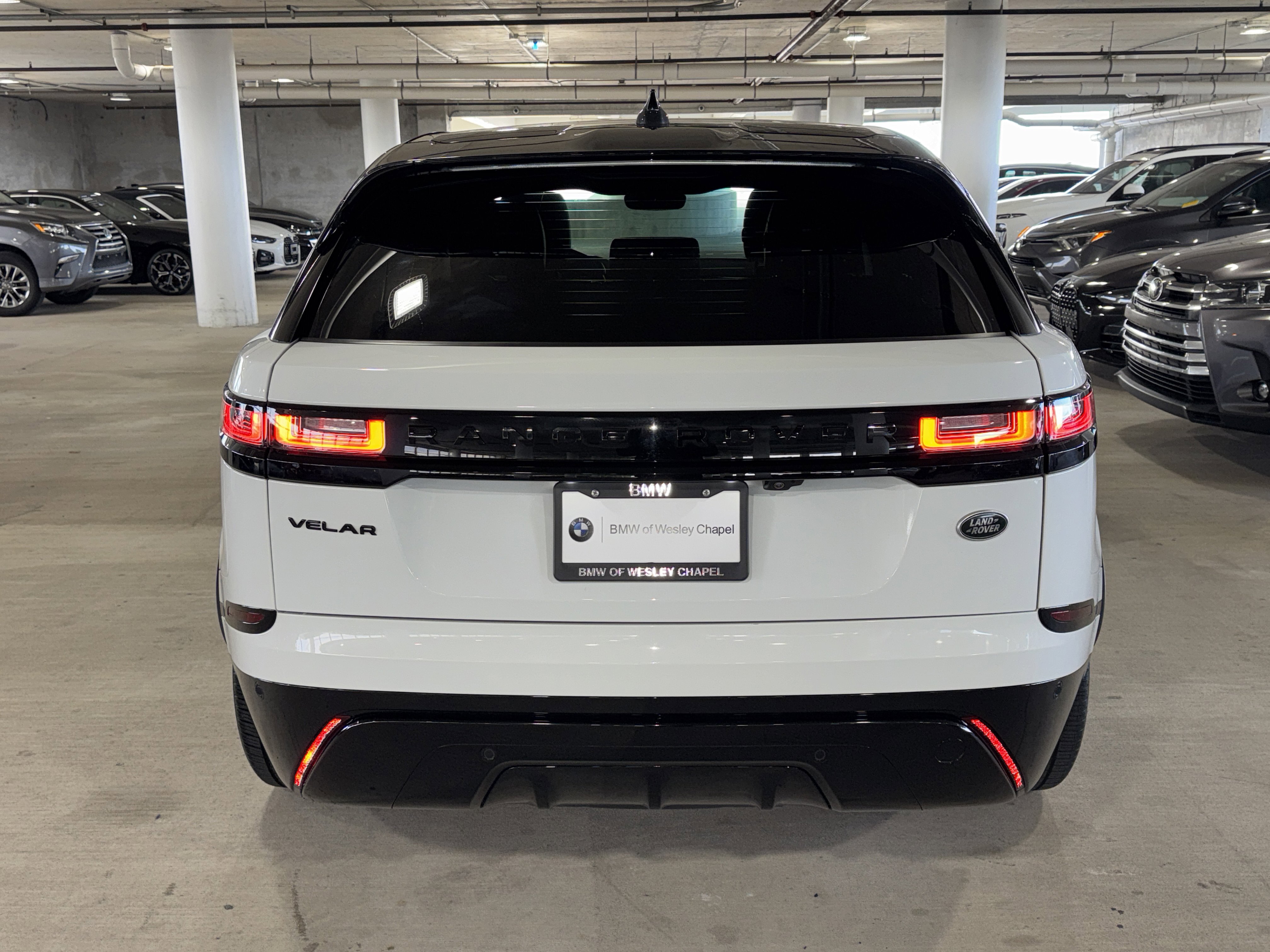 Used 2023 Land Rover Range Rover Velar R-Dynamic S image 7