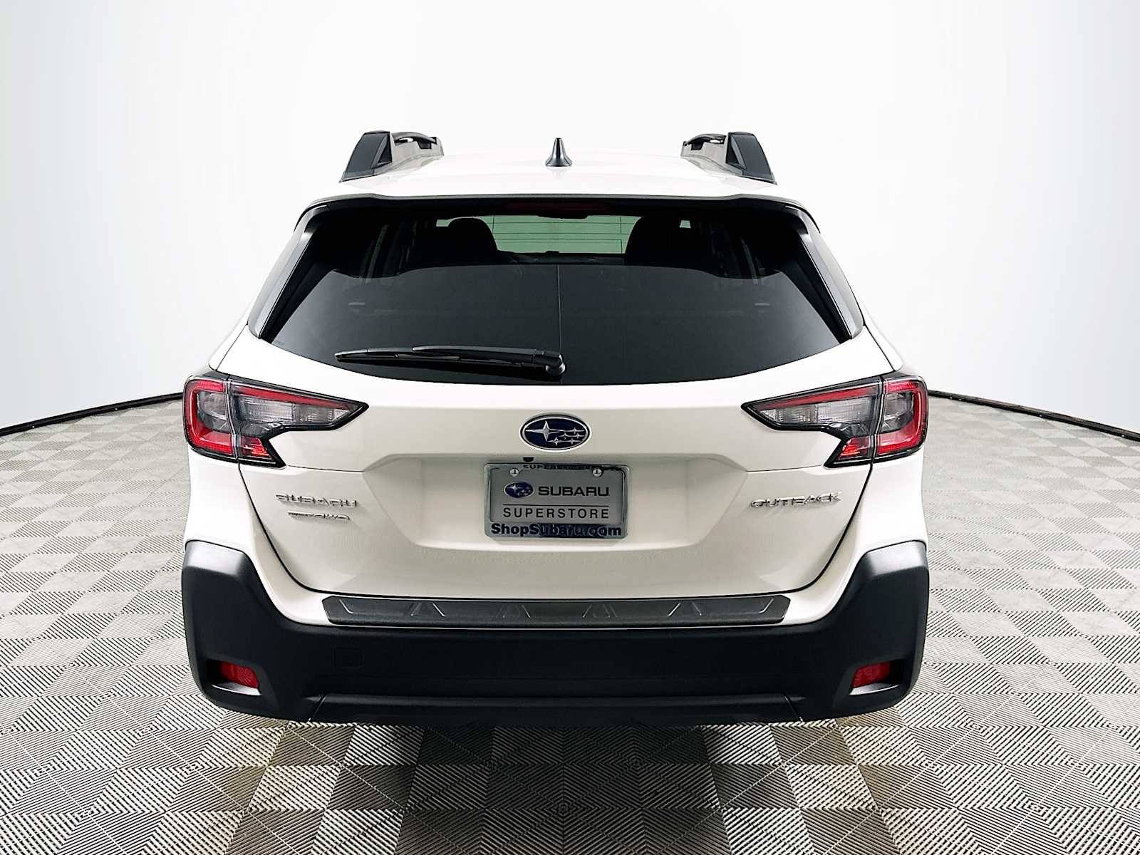 Certified 2025 Subaru Outback Premium image 6