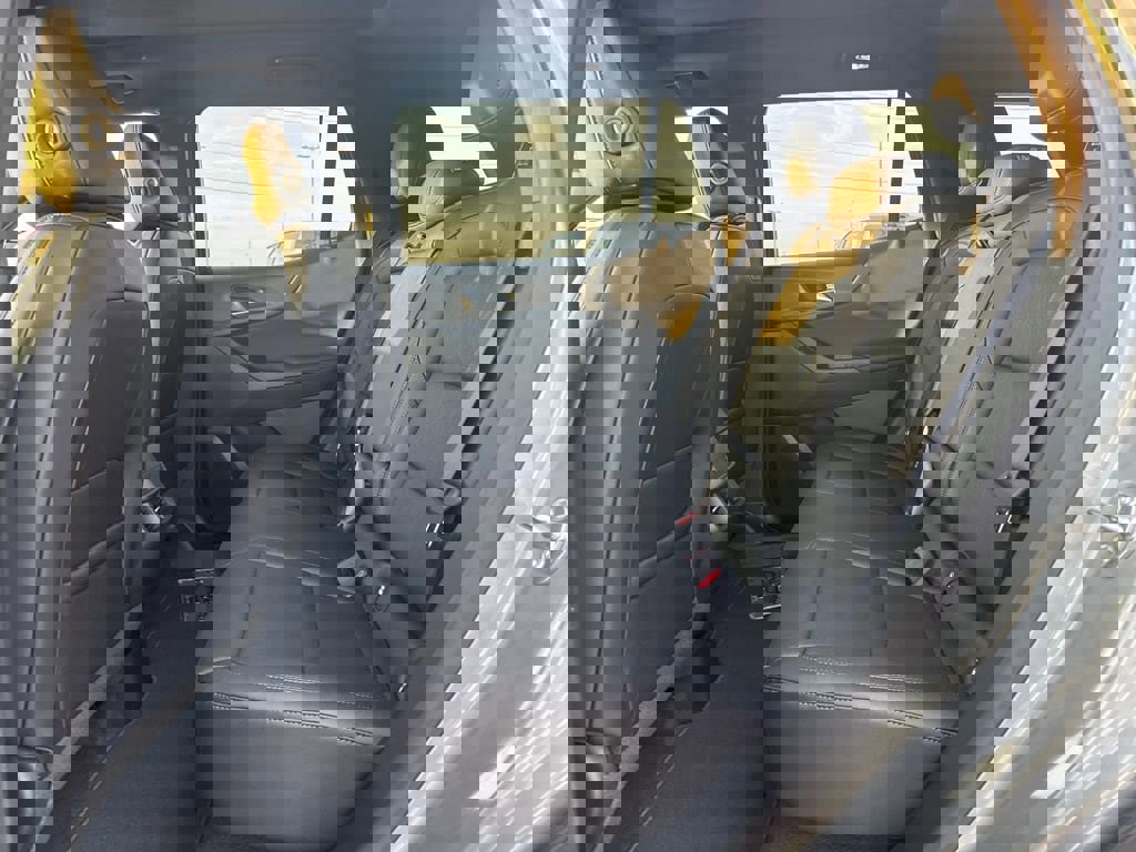 New 2026 Chevrolet Equinox LT w/ Convenience Package II image 15