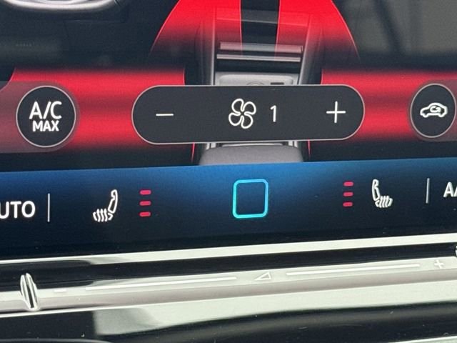 Used 2025 Volkswagen Tiguan S image 22