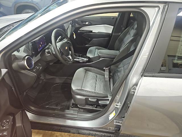 New 2026 Chevrolet Trax LT w/ Driver Confidence Package image 11