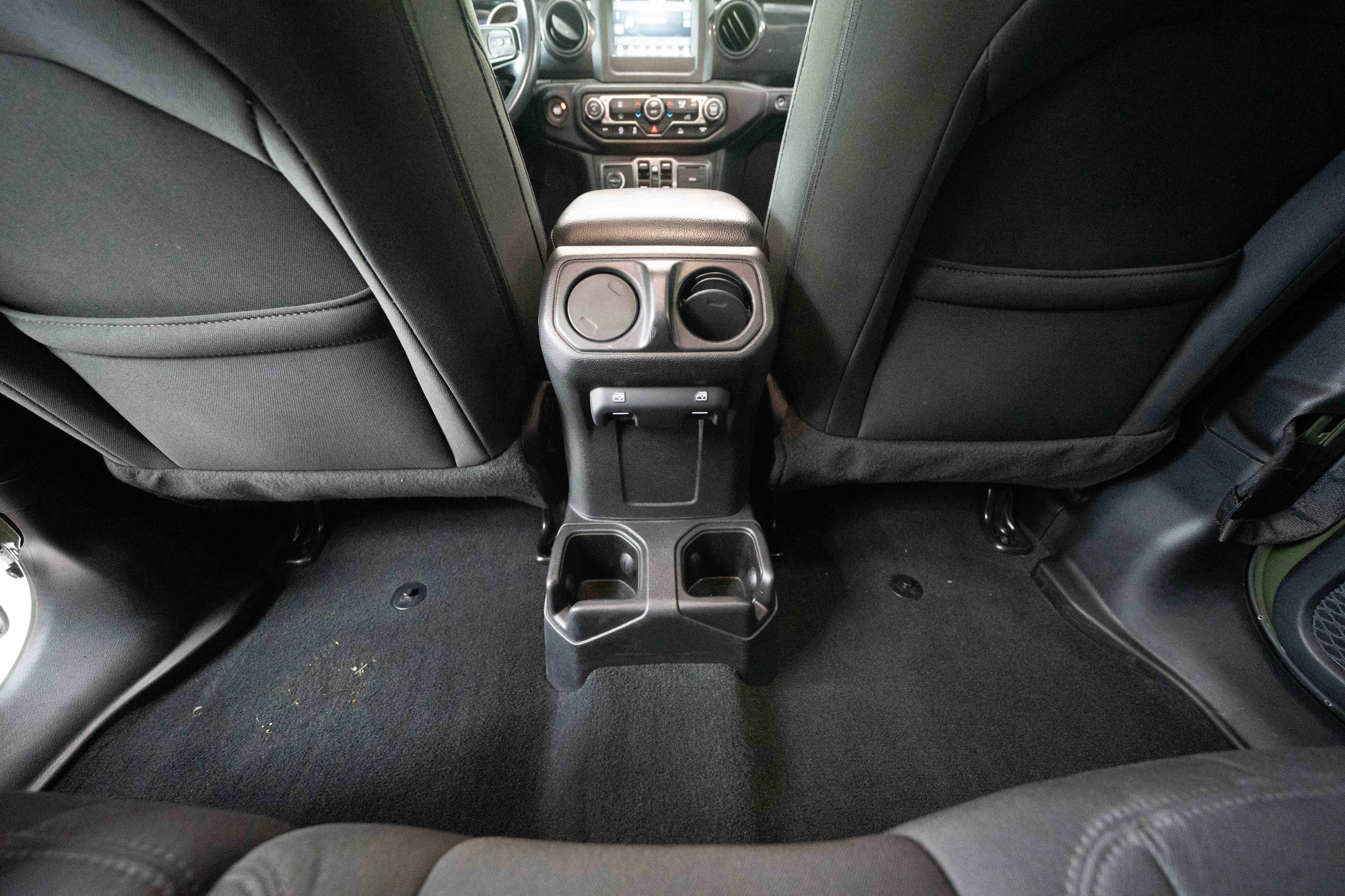 Used 2021 Jeep Wrangler Unlimited Sport w/ Technology Group AWD/4WD image 22