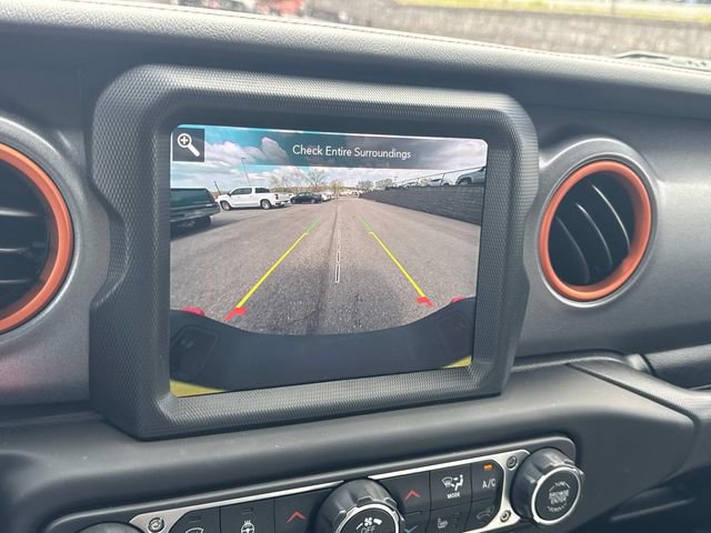 Used 2023 Jeep Gladiator Mojave w/ Cold Weather Group AWD/4WD image 35
