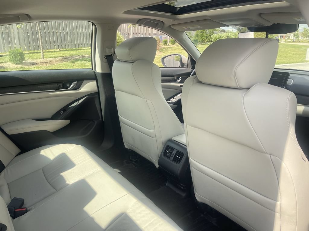 Used 2018 Honda Accord EX-L image 31