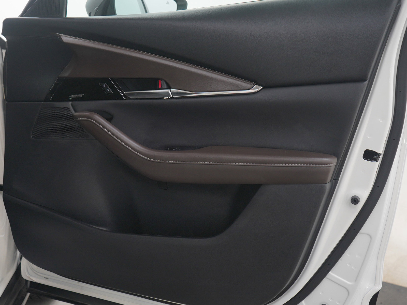 Used 2025 MAZDA CX-30 2.5 Turbo w/ Premium Plus Pkg image 9