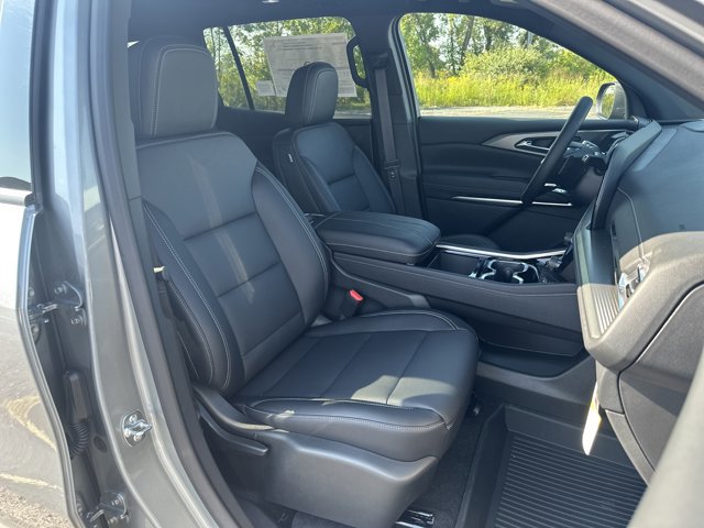 New 2025 Chevrolet Traverse LT w/ Sun and Wheel Package image 33