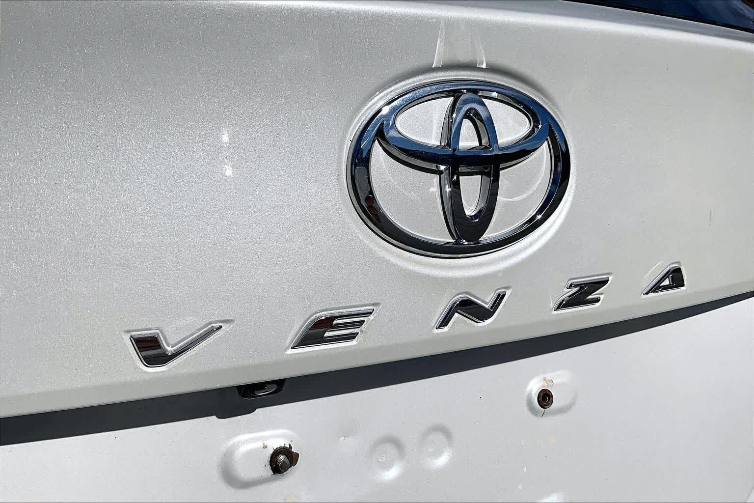 Used 2015 Toyota Venza LE AWD/4WD image 31
